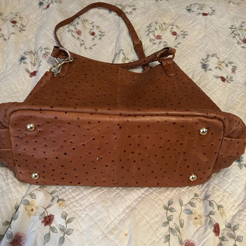 G.I.L.I. Leather Roma 2 Tote - Picture 12 of 16